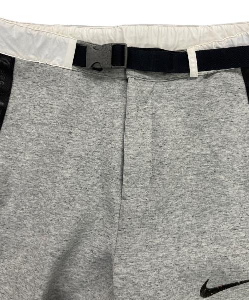 NIKE（ナイキ）NIKE (ナイキ) sacai (サカイ) フリース パンツ/スウェットパンツ グレー サイズ:Sの古着・服飾アイテム