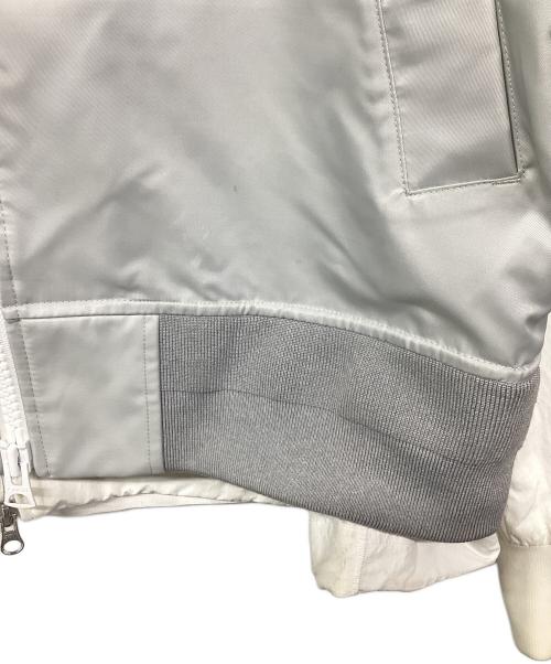 NIKE（ナイキ）NIKE (ナイキ) sacai (サカイ) NRG LAYERED JKT/NRGレイヤードジャケット グレー サイズ:Mの古着・服飾アイテム