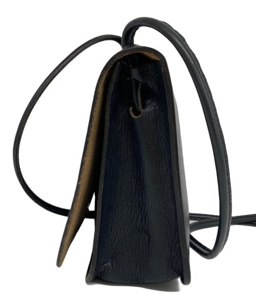 IL BISONTE（イル ビゾンテ）IL BISONTE (イル ビゾンテ) クロスボディバッグ ブラックの古着・服飾アイテム