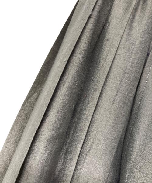 NATURAL BEAUTY BASIC（ナチュラルビューティーベーシック）NATURAL BEAUTY BASIC (ナチュラルビューティーベーシック) ナイフプリーツシアーラップスカート グレー サイズ:Mの古着・服飾アイテム