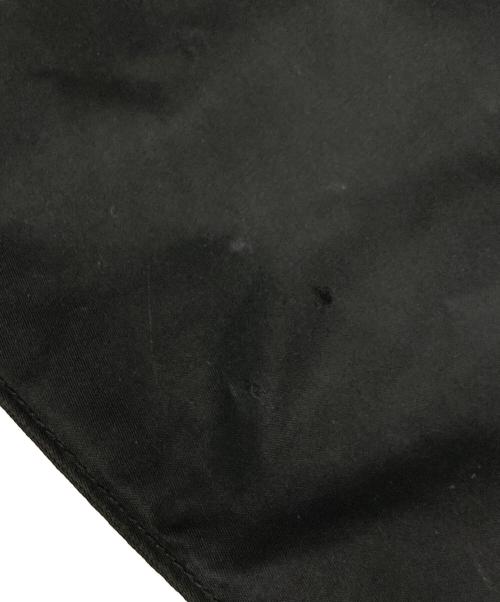 PRADA（プラダ）PRADA (プラダ) ナイロンショルダーバッグ ブラックの古着・服飾アイテム