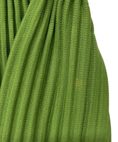 HOMME PLISSE ISSEY MIYAKE（オム プリッセ イッセイ ミヤケ）HOMME PLISSE ISSEY MIYAKE (オム プリッセ イッセイ ミヤケ) プリーツテーパードパンツ グリーン サイズ:2の古着・服飾アイテム