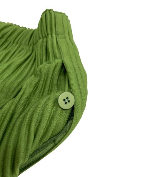 HOMME PLISSE ISSEY MIYAKE（オム プリッセ イッセイ ミヤケ）HOMME PLISSE ISSEY MIYAKE (オム プリッセ イッセイ ミヤケ) プリーツテーパードパンツ グリーン サイズ:2の古着・服飾アイテム