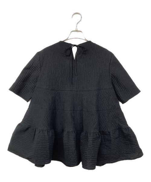 YORI（ヨリ）yori (ヨリ) フクレティアードブラウス ブラック サイズ:38の古着・服飾アイテム