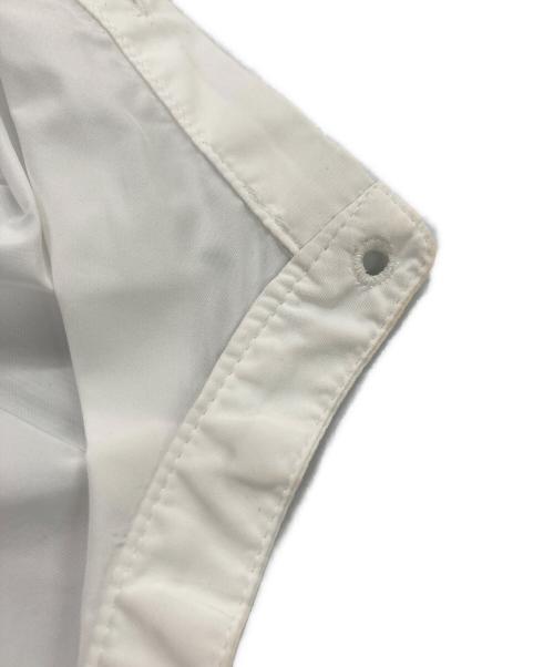 UNITED ARROWS TOKYO（ユナイテッドアローズトウキョウ）UNITED ARROWS TOKYO (ユナイテッドアローズトウキョウ) タフタステッチペプラムブラウス ホワイト サイズ:記載なしの古着・服飾アイテム