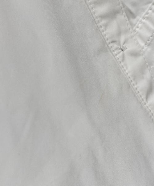 UNITED ARROWS TOKYO（ユナイテッドアローズトウキョウ）UNITED ARROWS TOKYO (ユナイテッドアローズトウキョウ) タフタステッチペプラムブラウス ホワイト サイズ:記載なしの古着・服飾アイテム