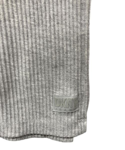 DKNY JEANS（ダナキャラン ニューヨーク ジーンズ）DKNY JEANS (ダナキャラン ニューヨーク ジーンズ) サイドスリットノースリーブワンピース グレー サイズ:Ｓの古着・服飾アイテム