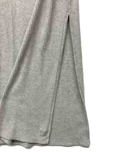 DKNY JEANS（ダナキャラン ニューヨーク ジーンズ）DKNY JEANS (ダナキャラン ニューヨーク ジーンズ) サイドスリットノースリーブワンピース グレー サイズ:Ｓの古着・服飾アイテム