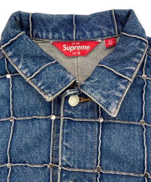 SUPREME（シュプリーム）Supreme (シュプリーム) Studded Seam Denim Trucker Jacket/スタッズシーム デニムトラッカージャケット ブルー サイズ:Sの古着・服飾アイテム