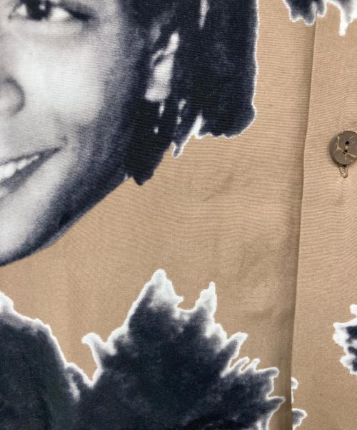 WACKO MARIA（ワコマリア）WACKO MARIA (ワコマリア) Jean-Michel Basquiat (ジャン ミシェル バスキア) HAWAIIAN SHIRT ベージュ サイズ:Mの古着・服飾アイテム