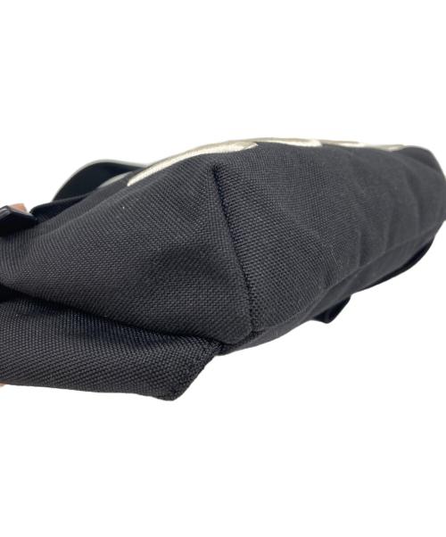 DSQUARED2（ディースクエアード）DSQUARED2 (ディースクエアード) ショルダーバッグ ブラックの古着・服飾アイテム