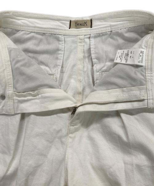 YANUK（ヤヌーク）YANUK (ヤヌーク) タックパンツ ホワイト サイズ:Sの古着・服飾アイテム