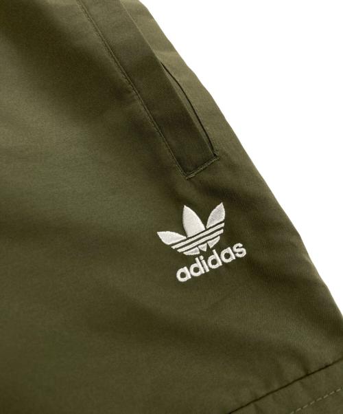 adidas（アディダス）adidas (アディダス) カーゴパンツ カーキ サイズ:Sの古着・服飾アイテム