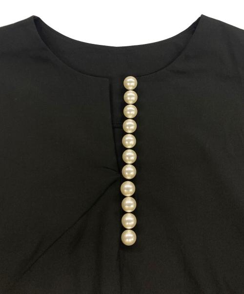 BARNYARDSTORM（バンヤードストーム）BARNYARDSTORM (バンヤードストーム) パールショートフリルスリーブブラウス ブラック サイズ:F 未使用品の古着・服飾アイテム