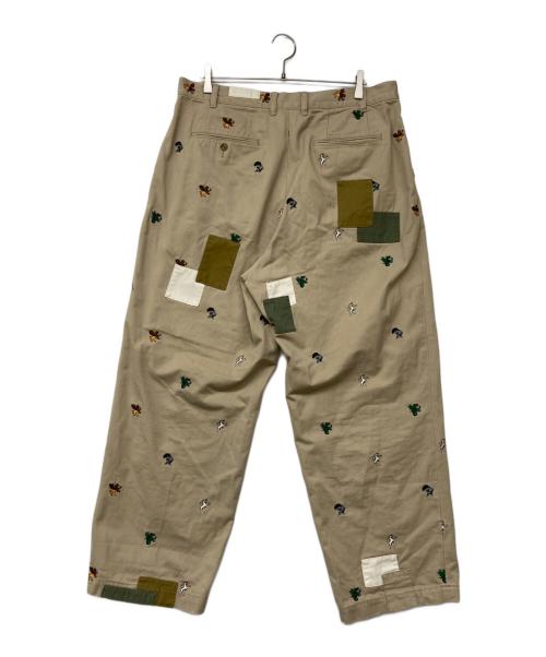 PALACE（パレス）PALACE (パレス) BEAMS PLUS (ビームスプラス) PLEATED TROUSERS TWILL ベージュ サイズ:XLの古着・服飾アイテム