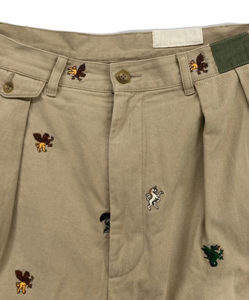 PALACE（パレス）PALACE (パレス) BEAMS PLUS (ビームスプラス) PLEATED TROUSERS TWILL ベージュ サイズ:XLの古着・服飾アイテム