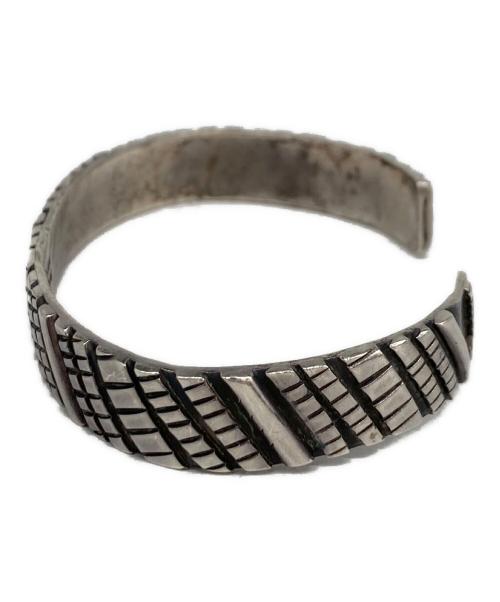 Navajo（ナバホ）Navajo (ナバホ) バングル シルバーの古着・服飾アイテム