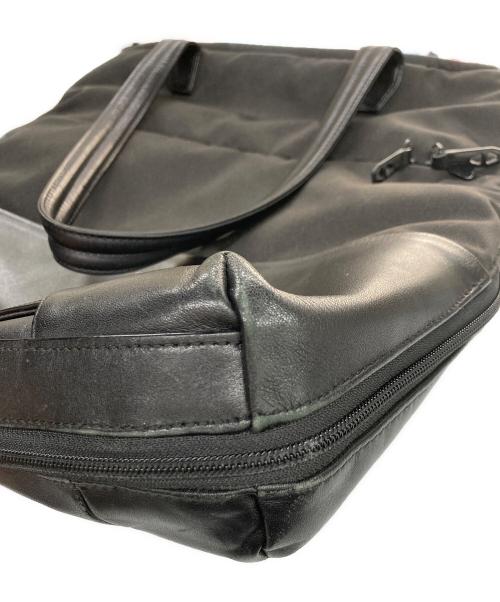 TUMI（トゥミ）TUMI (トゥミ) TAHOE サセックストートバッグ ブラックの古着・服飾アイテム
