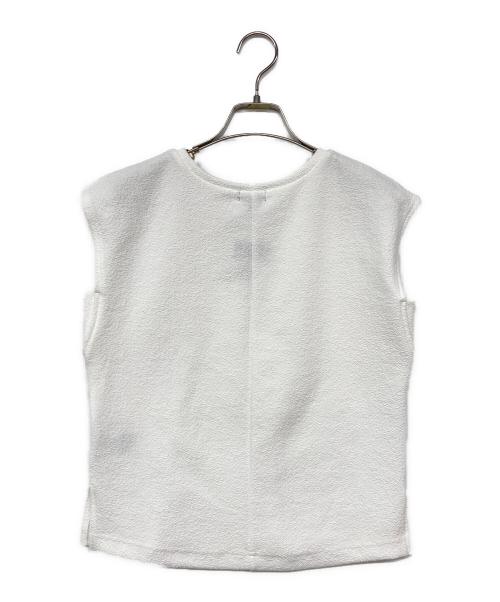 INDIVI（インディヴィ）INDIVI (インディヴィ) ノースリーブカットソー ホワイト サイズ:05 未使用品の古着・服飾アイテム