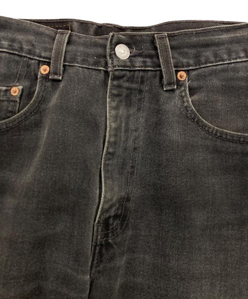LEVI'S（リーバイス）LEVI'S (リーバイス) 505ブラックデニムパンツ ブラック サイズ:Ｗ31の古着・服飾アイテム