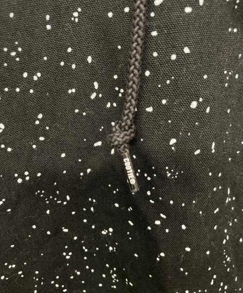 COOTIE PRODUCTIONS（クーティープロダクツ）COOTIE PRODUCTIONS (クーティープロダクツ) Splatter Print OX Pullover Parka ブラック サイズ:Lの古着・服飾アイテム