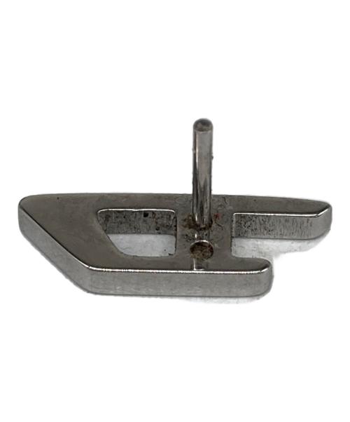 DIESEL（ディーゼル）DIESEL (ディーゼル) Dロゴピアス シルバーの古着・服飾アイテム