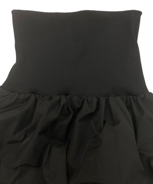 AMOMENTO（アモーメント）AMOMENTO (アモーメント) NYLON SHIRRING MINI SKIRT TOP ブラックの古着・服飾アイテム