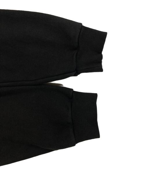 FEELS（フィールズ）FEELS (フィールズ) 刺繍パーカー ブラック サイズ:Lの古着・服飾アイテム