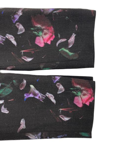 LAD MUSICIAN（ラッドミュージシャン）LAD MUSICIAN (ラッドミュージシャン) 1B JACKET WOOL GABARDINE INKJET (FLOWER) ブラック サイズ:44の古着・服飾アイテム