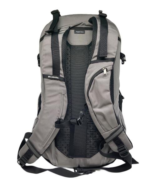 Columbia（コロンビア）Columbia (コロンビア) ペッパーロックアドバンス27Lバックパック グレーの古着・服飾アイテム