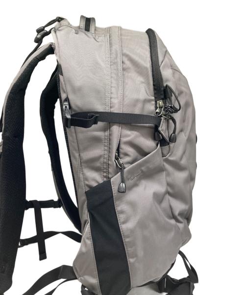 Columbia（コロンビア）Columbia (コロンビア) ペッパーロックアドバンス27Lバックパック グレーの古着・服飾アイテム