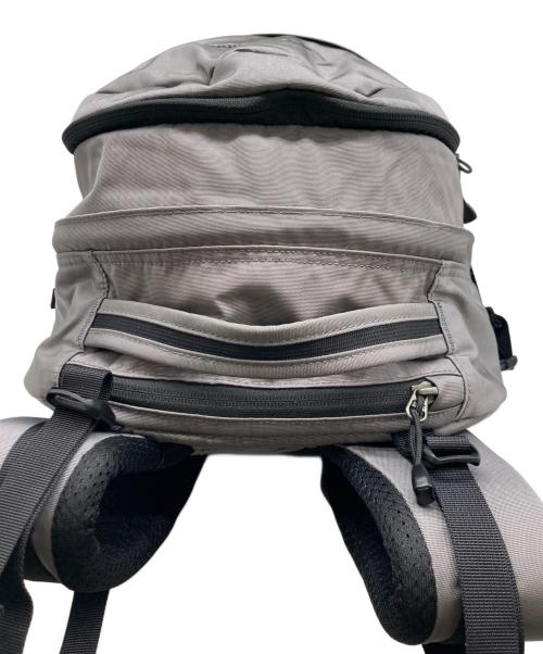 Columbia（コロンビア）Columbia (コロンビア) ペッパーロックアドバンス27Lバックパック グレーの古着・服飾アイテム