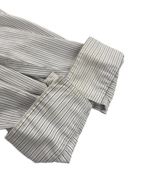 YUKI HASHIMOTO（ユウキハシモト）YUKI HASHIMOTO (ユウキハシモト) CROSSOVER LONG SLEEVE OFFICER SHIRTS グレー サイズ:44の古着・服飾アイテム