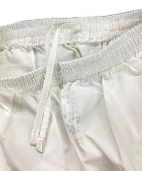 F/CE.（エフシーイー）F/CE. (エフシーイー) AMPHIBIOUS SHORTS ホワイト サイズ:Lの古着・服飾アイテム