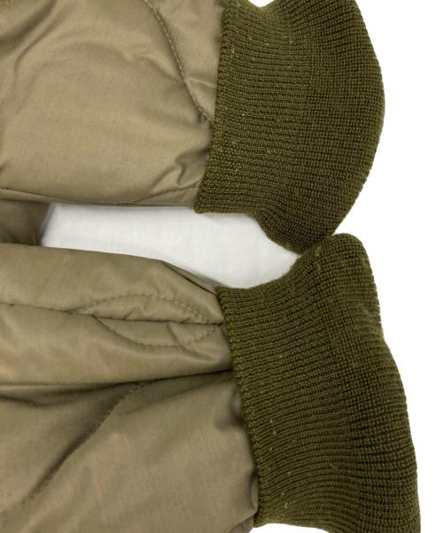 RockyMountainFeatherBed（ロッキーマウンテンフェザーベッド）RockyMountainFeatherBed (ロッキーマウンテンフェザーベッド) キルティングジャケット カーキ サイズ:38の古着・服飾アイテム