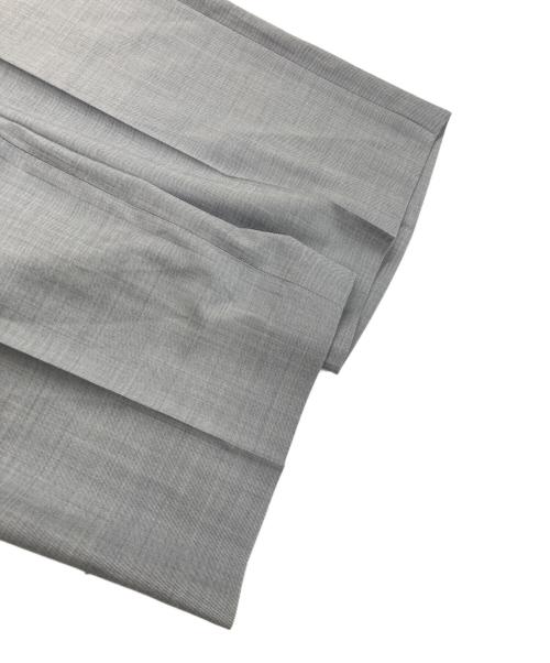 TOMORROW LAND（トゥモローランド）TOMORROW LAND (トゥモローランド) シャイニーシャーク タックオールインワン グレー サイズ:36の古着・服飾アイテム