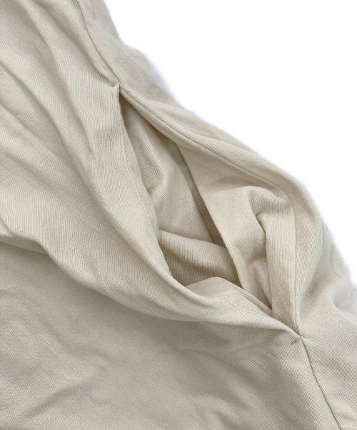 evam eva（エヴァムエヴァ）evam eva (エヴァムエヴァ) cut&sew sleeveless one-piece アイボリー サイズ:Mの古着・服飾アイテム