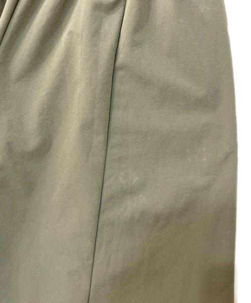 F/CE.（エフシーイー）F/CE. (エフシーイー) AMPHIBIOUS SHORTS カーキ サイズ:Lの古着・服飾アイテム