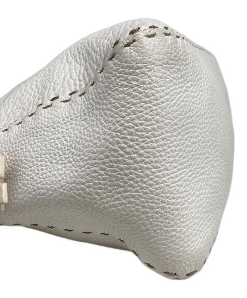 FENDI（フェンディ）FENDI (フェンディ) セレリアハンドバッグ ホワイトの古着・服飾アイテム