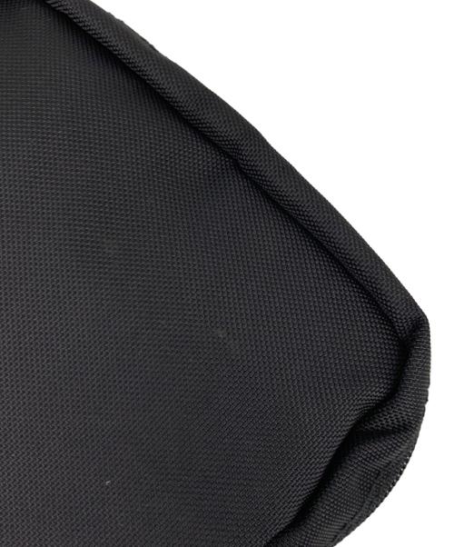 SUPREME（シュプリーム）SUPREME (シュプリーム) ショルダーバッグ ブラックの古着・服飾アイテム