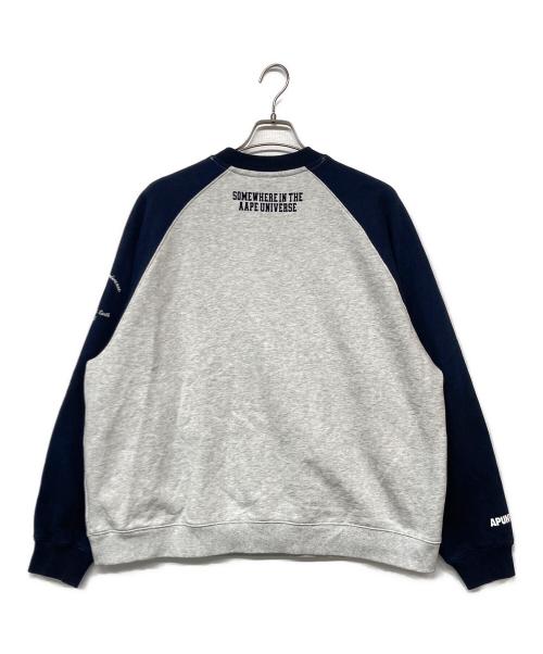 A BATHING APE（ア ベイシング エイプ）A BATHING APE (ア ベイシング エイプ) クルーネックスウェット グレー サイズ:Mの古着・服飾アイテム