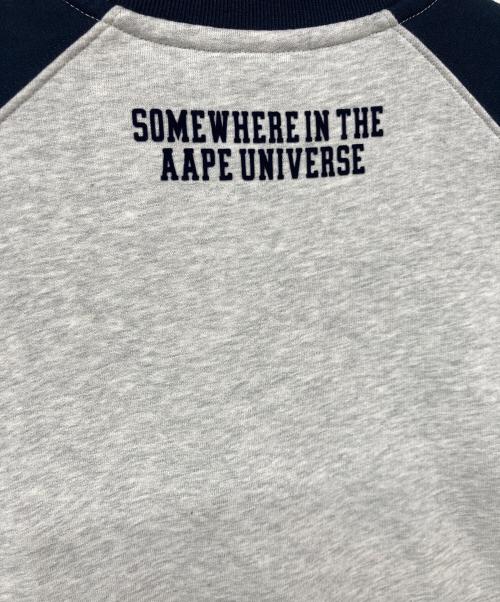 A BATHING APE（ア ベイシング エイプ）A BATHING APE (ア ベイシング エイプ) クルーネックスウェット グレー サイズ:Mの古着・服飾アイテム