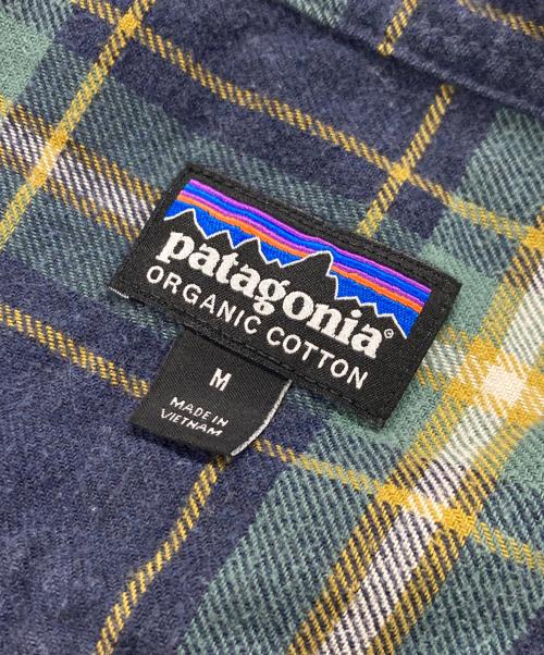 Patagonia（パタゴニア）Patagonia (パタゴニア) ライトウェイト・フィヨルド・フランネル・シャツ ネイビー サイズ:Mの古着・服飾アイテム