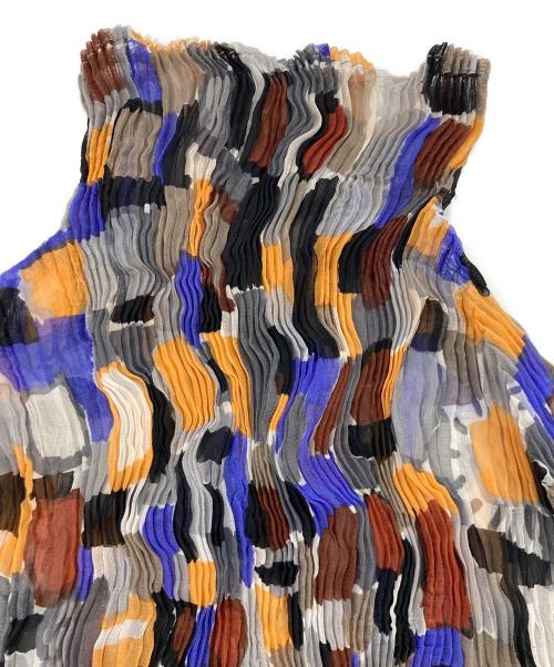ISSEY MIYAKE（イッセイミヤケ）ISSEY MIYAKE (イッセイミヤケ) 総柄カットソー マルチカラー サイズ:Lの古着・服飾アイテム