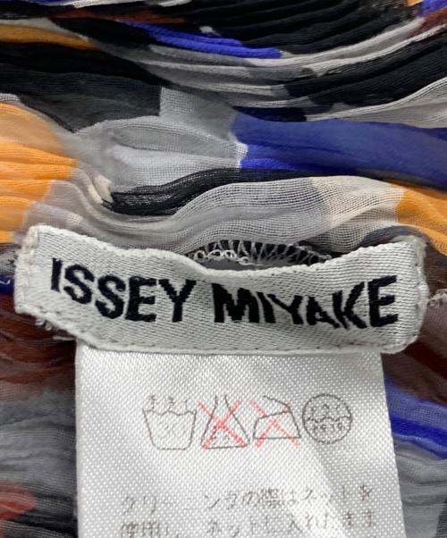 ISSEY MIYAKE（イッセイミヤケ）ISSEY MIYAKE (イッセイミヤケ) 総柄カットソー マルチカラー サイズ:Lの古着・服飾アイテム