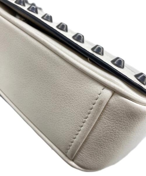 PRADA（プラダ）PRADA (プラダ) チェーンショルダーバッグ ホワイトの古着・服飾アイテム