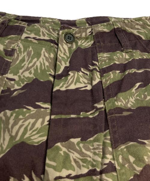 TENDERLOIN（テンダーロイン）TENDERLOIN (テンダーロイン) T-BAMBOO SHORTS タイガーカモハーフパンツ パープル×カーキ サイズ:Sの古着・服飾アイテム