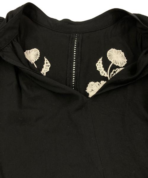 Ameri（アメリ）Ameri (アメリ) EMBROIDERY PUFF BLOUSE ブラック サイズ:Fの古着・服飾アイテム