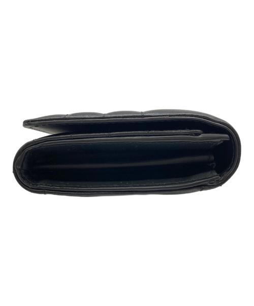 BURBERRY（バーバリー）BURBERRY (バーバリー) LOLA キルティングロングウォレット ブラックの古着・服飾アイテム