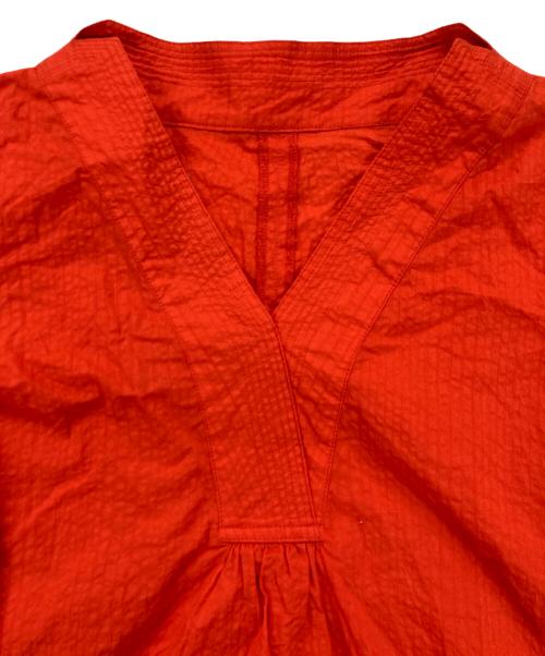 INED（イネド）INED (イネド) Vネック サッカー ワンピース レッド サイズ:7の古着・服飾アイテム